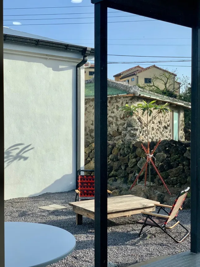 [Aewol, Jeju] Jeju's representative mountain peak front view, private jacuzzi, Insta-worthy accommodation 201