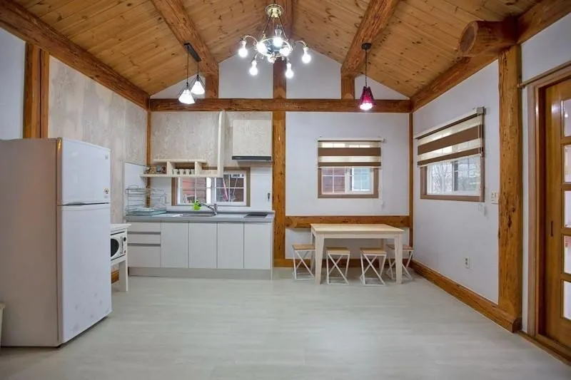 [Pyeongchang] Daisy, a special pension with a clean, independent stream and log cabin 6