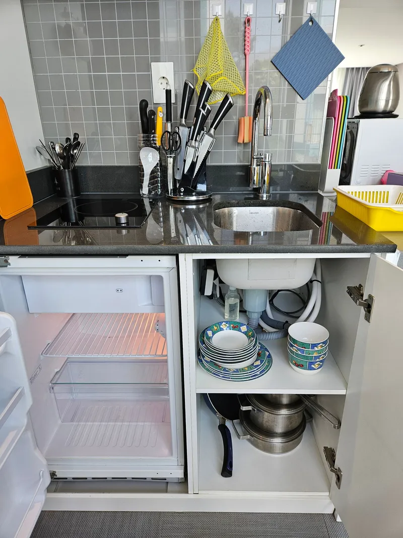 [Topyeong-dong, Seogwipo] Taktwin full-length glass, 1.5-room accommodation good for healing C6 11