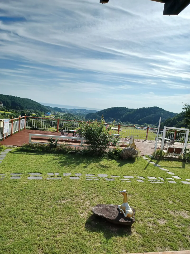 [강원 양양] 하늘바다산_달(침대방) 2