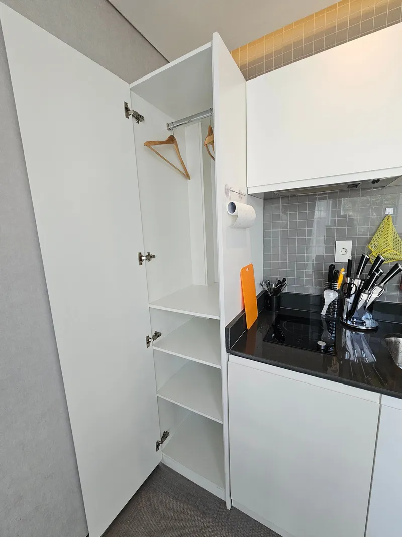[Topyeong-dong, Seogwipo] Taktwin full-length glass, 1.5-room accommodation good for healing C6 12