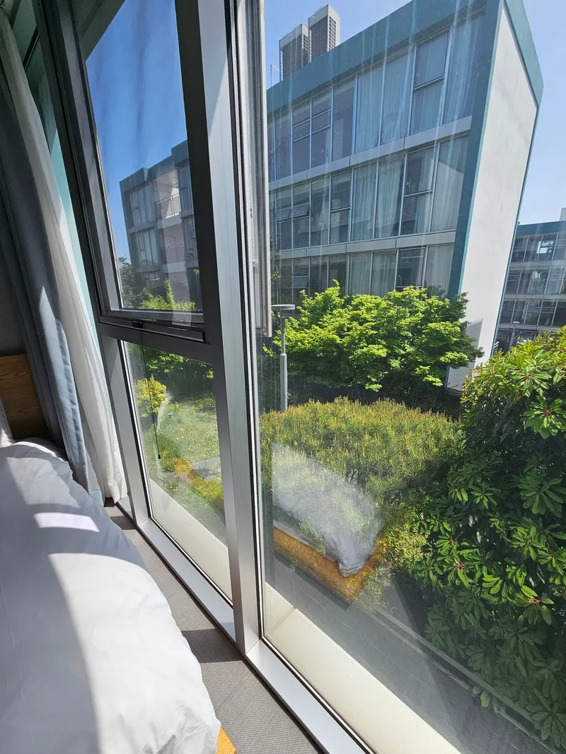 [Topyeong-dong, Seogwipo] Taktwin full-length glass, 1.5-room accommodation good for healing C6 14