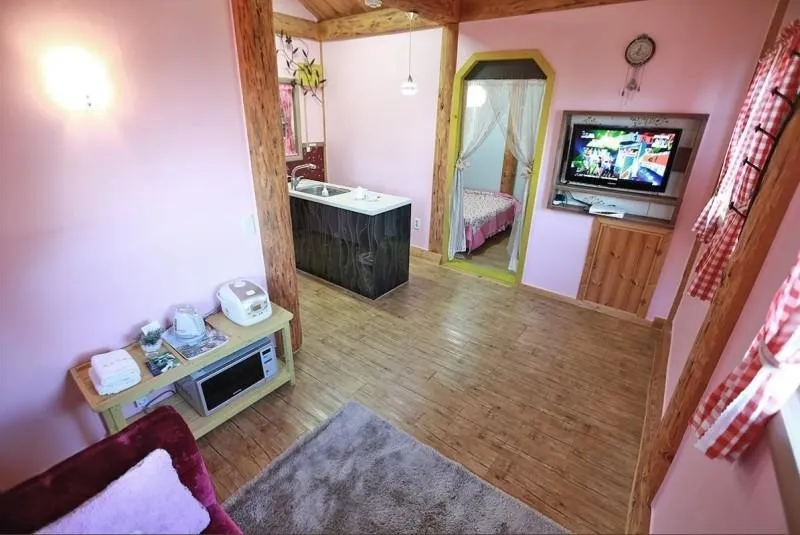 [Pyeongchang] Clean, independent streamside log cabin special pension Kanna 2