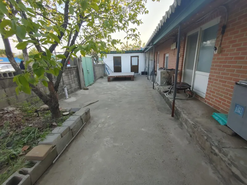 [Goseong] Quiet village 5 minutes walk from the beach #Dogs allowed #Yard 24