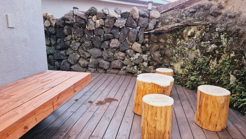 [Hahyo-dong, Seogwipo] Soysoggak Cozy House Two-room Duplex House 67