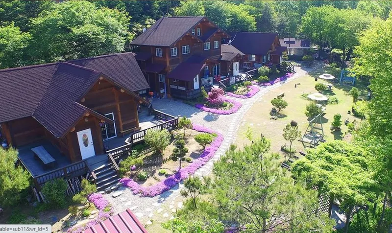 [Pyeongchang] Clean, independent streamside log cabin special pension Kanna 7