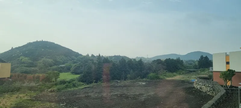 [제주 구좌] 조용한 힐링되는 투룸 브랜드뉴 타운하우스2층 개인옥탑텃밭 45