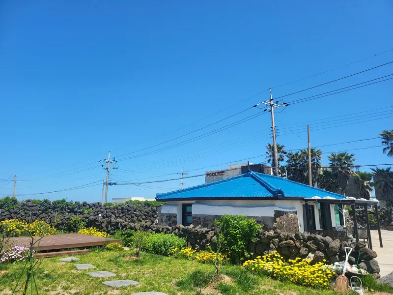 [Gujwa, Jeju] Woljeong Olle-gil Farmhouse #Wide Yard #Camping #5 Minutes to the Beach #Stone Wall #Parking Lot 11