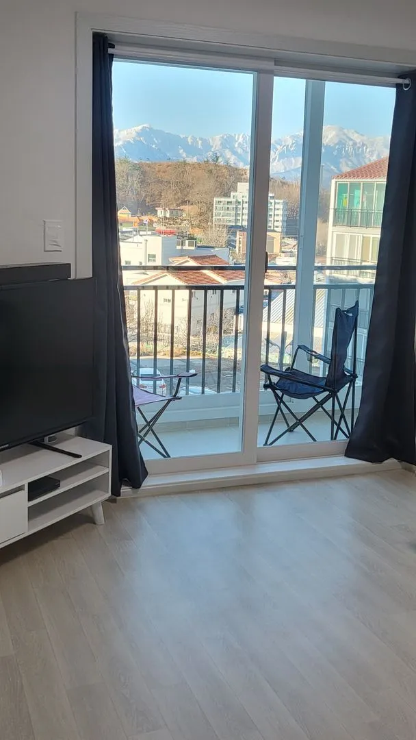 [Sokcho] Lighthouse Beach, Yeongrangho 5-minute walk away, cost-effective two-room apartment 9