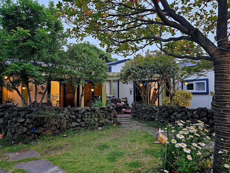[Namwon, Seogwipo] Emotional accommodation #Independent house #3 min walk to the beach #Large garden #Jacuzzi #Barbecue in jar #Sesko 39