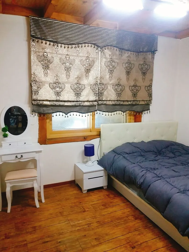 [Hoengseong] A detached house with a pretty garden near the lakeside road 17