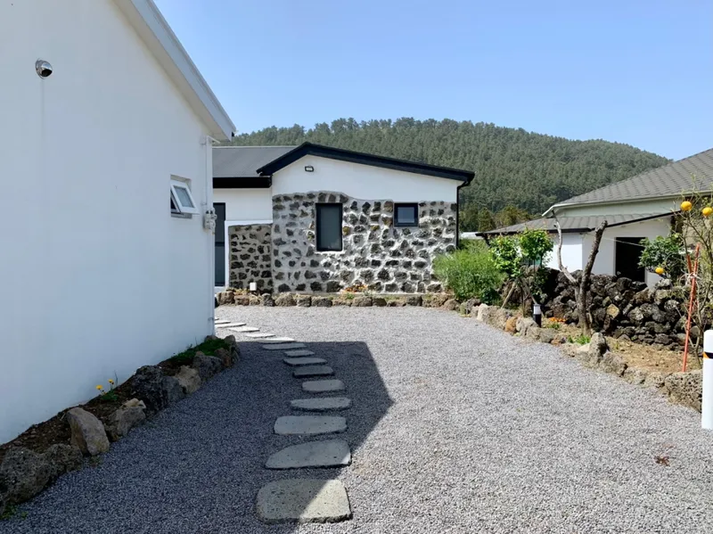 [Aewol, Jeju] Jeju's representative mountain peak front view, private jacuzzi, Insta-worthy accommodation 244