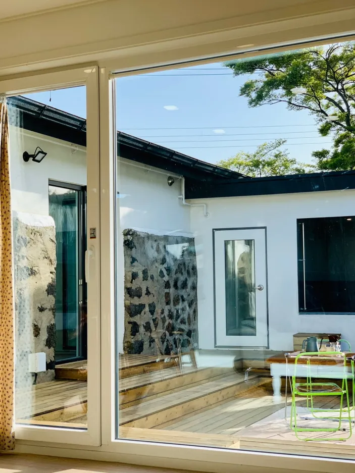 [Aewol, Jeju] Jeju's representative mountain peak front view, private jacuzzi, Insta-worthy accommodation 203