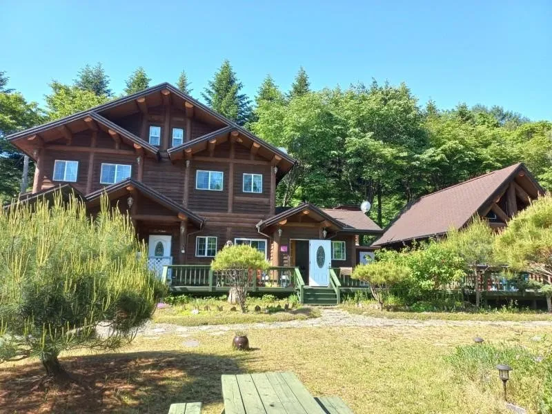 [Pyeongchang] Clean, independent streamside log cabin special pension Yanggwibi 6