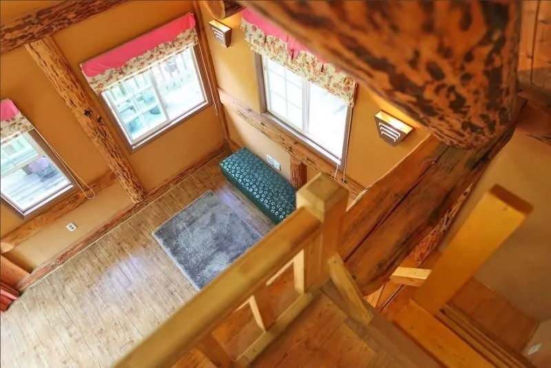 [Pyeongchang] Clean, independent streamside log cabin special pension Mulmangcho 5