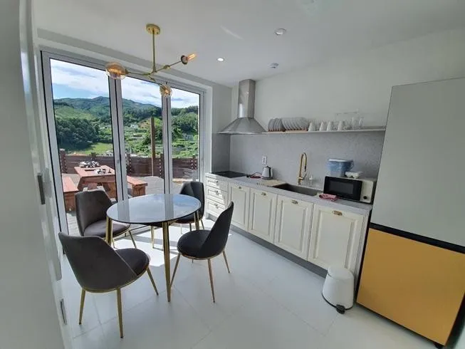 [Gapyeong] Small dog-friendly pension with swimming pool and outdoor spa #101 7