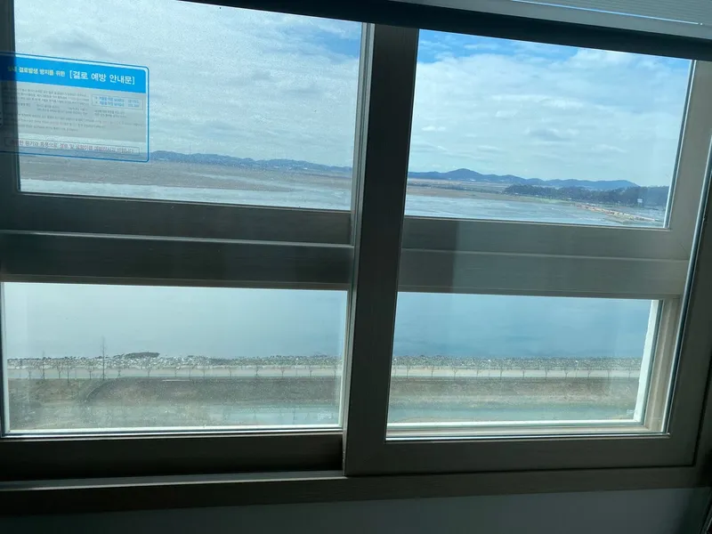 [Ansan] Beautiful Sihwaho Ocean View Newly Built Officetel 3