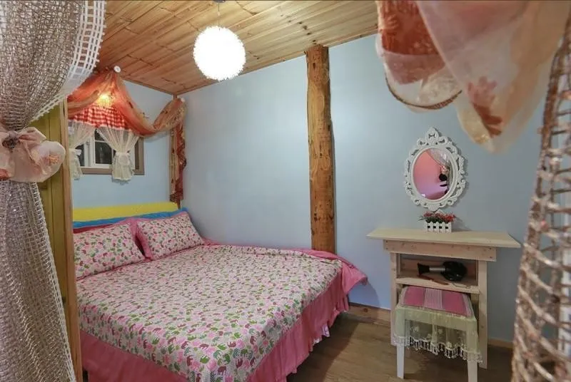 [Pyeongchang] Clean, independent streamside log cabin special pension Kanna 4