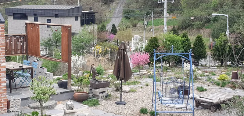 [Yangpyeong] Three-sided Mountain View, 10 minutes by car to Yangpyeong Station, detached one-room independent house 80