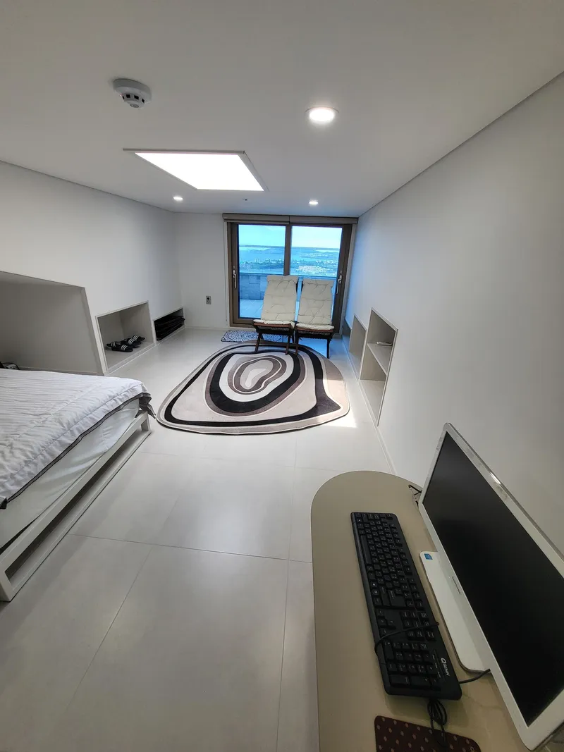 [Andeok, Seogwipo] The ultimate ocean view! Sanbangsan Mountain and the ocean at a glance! Stylish rooftop duplex house 23