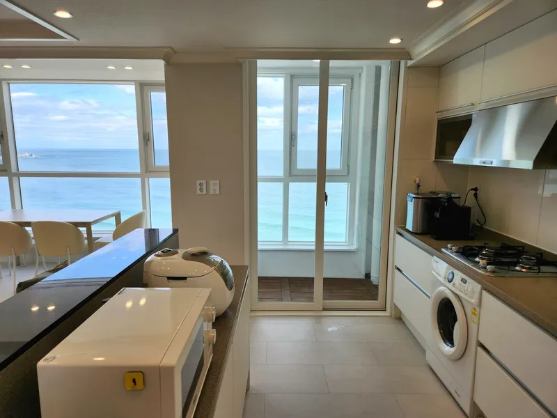 [Goseong] Unrivaled panoramic ocean view #Korea's only private beach apartment 18