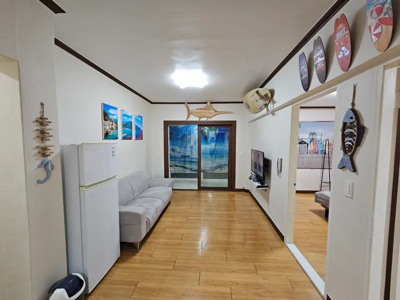 [Pohang] Just a short walk to Yeongildae Beach♡Parking Available♡ 5