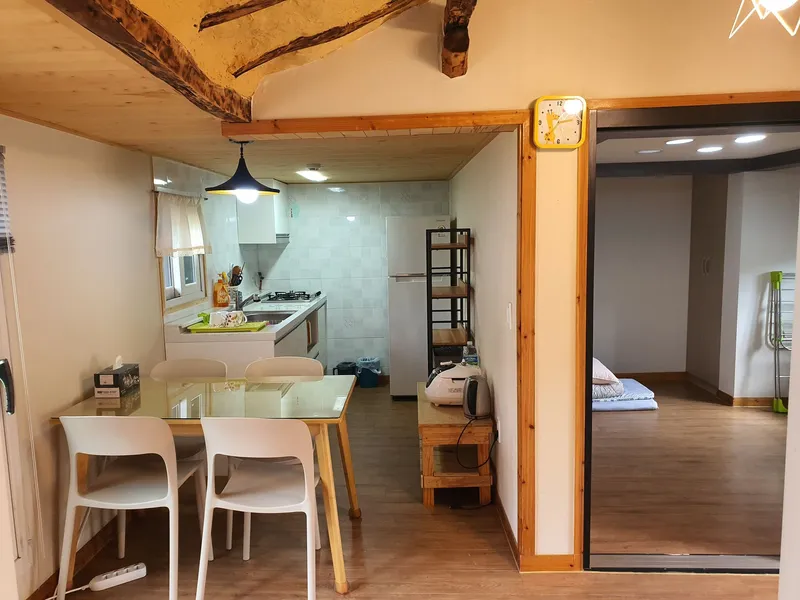 [제주 조천] 걸어서 30초면 바다~ 독채 8