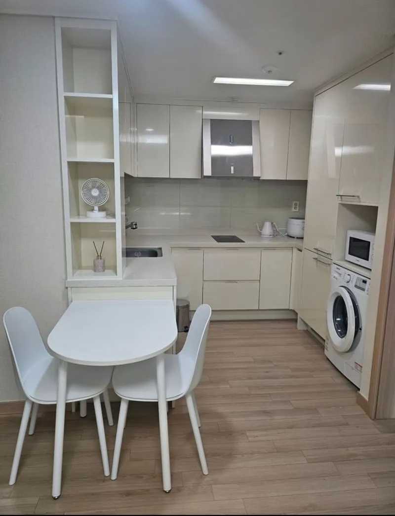 [Suseong, Daegu] Officetel with a great view 3 minutes from Beomeo Station 21