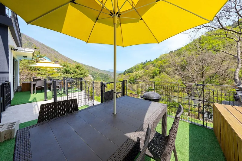 [Gapyeong] Dog-friendly pension with private terrace and private pool #Cream1 2