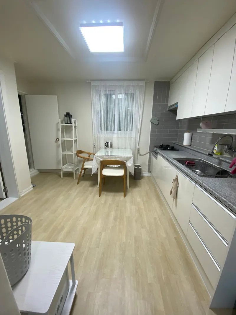 [Gyeongsan] 10 minutes walk from Jungsan New Town, large room 2 5