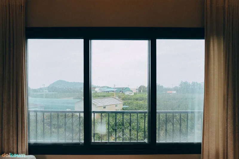 [Jocheon, Jeju] 13-pyeong duplex one-room stay #Tangerine field view #Natural room (utilities included) 28