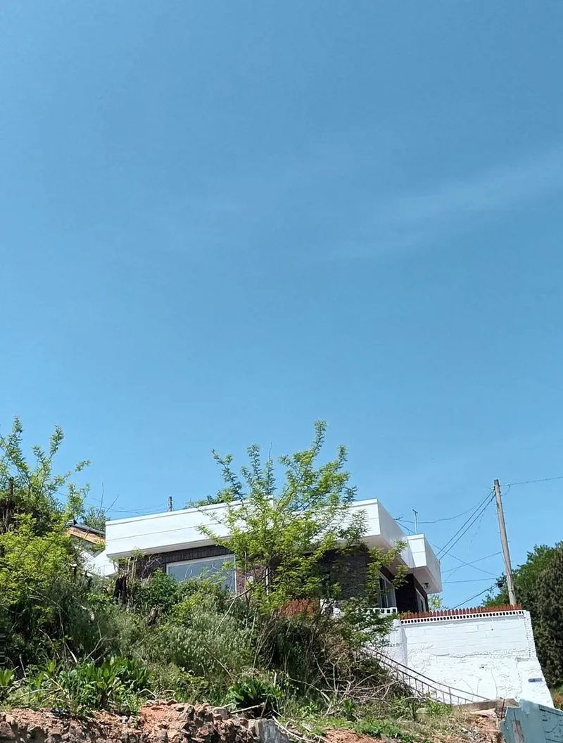 [강원 동해] 묵호바닷가 데크 마당이 있는 리모델링 된 작은 단독주택 4