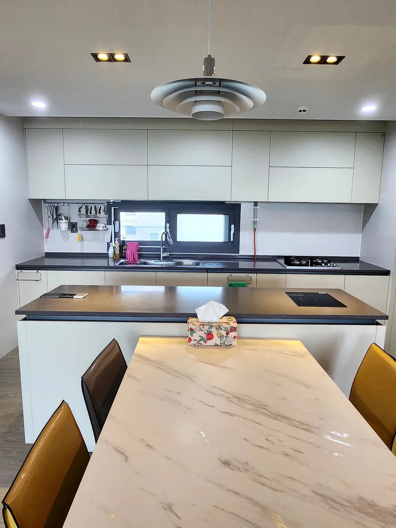 [Ara 1-dong, Jeju] 3 newly built, fully-furnished, stylish apartment with a view of the distant sea and forest area 2