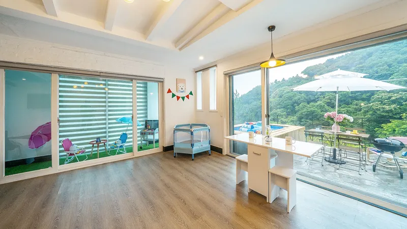 [Gapyeong] Dog-friendly pension with private terrace and private pool #Cream2 5