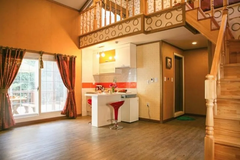 [Yangpyeong] 900-pyeong wide duplex one-room pension #French Kiss 6