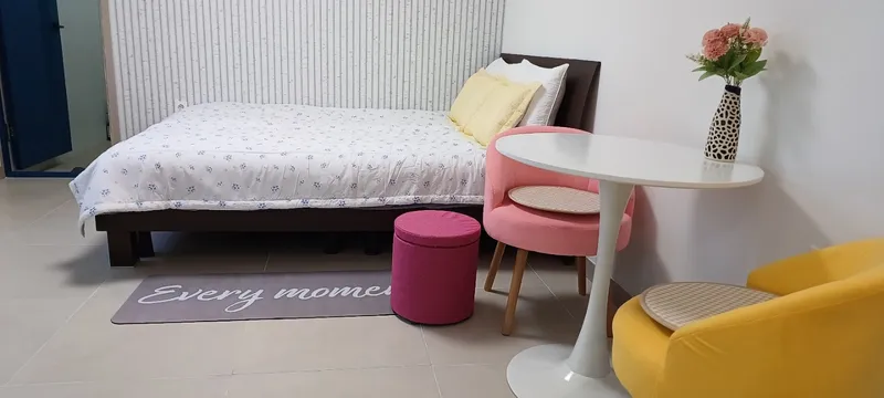 [제주 구좌] 평대 해변이 120미터, 돌담이 정겨운 마을안 신축 농가주택 B동 12