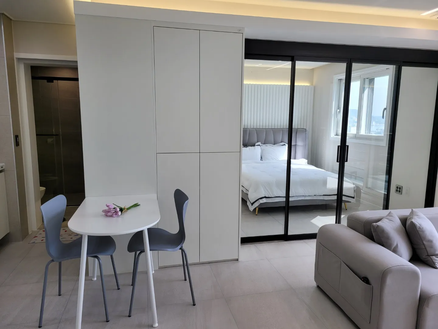 Sanha-dong Ocean View One-Bedroom