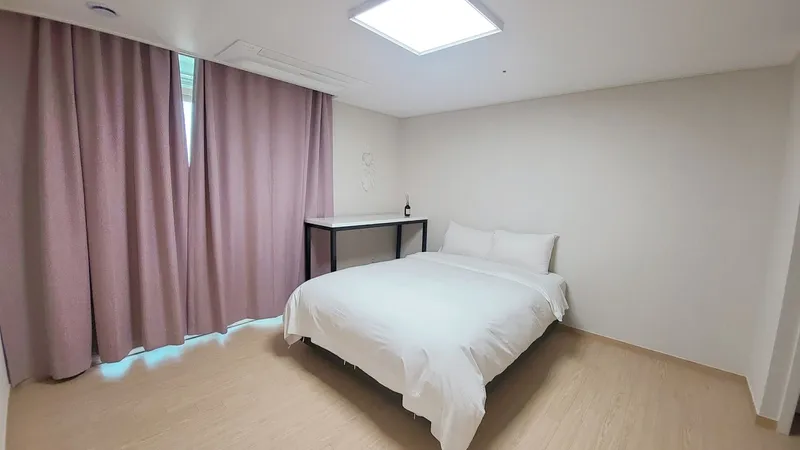 [Gangneung] #New apartment #Surfing #5 min walk to the beach #Coffee street #Ice coffee water purifier #Hotel bedding 10