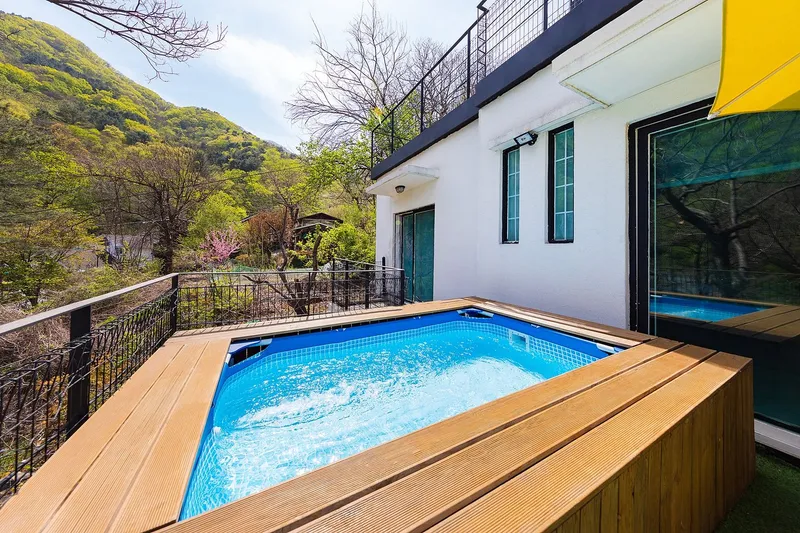 [Gapyeong] Dog-friendly pension with private terrace and private pool #Cream1 9