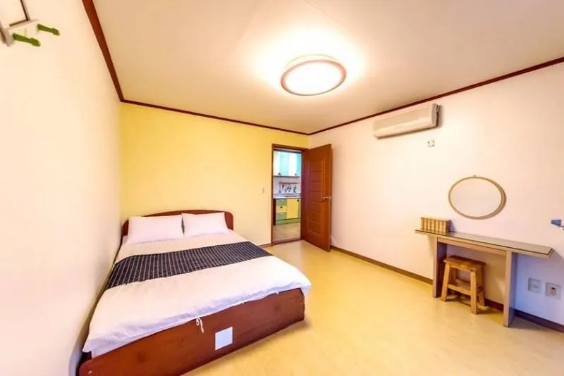 [Jocheon, Jeju] Jeju Island's best value for money, emotional pension with a large garden #MarvinA 3