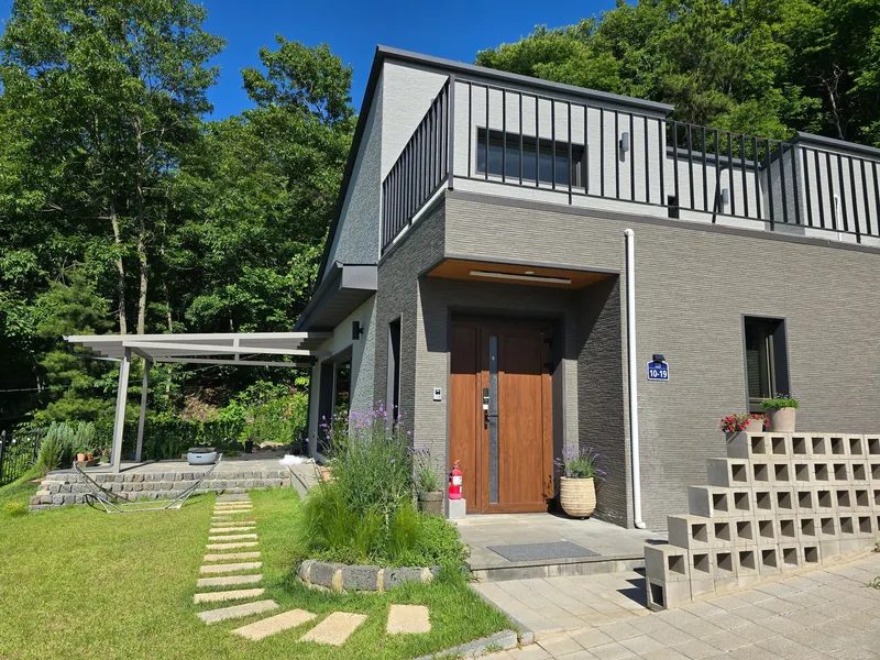 [Yangpyeong] A two-story, modern-style house with a great view 18