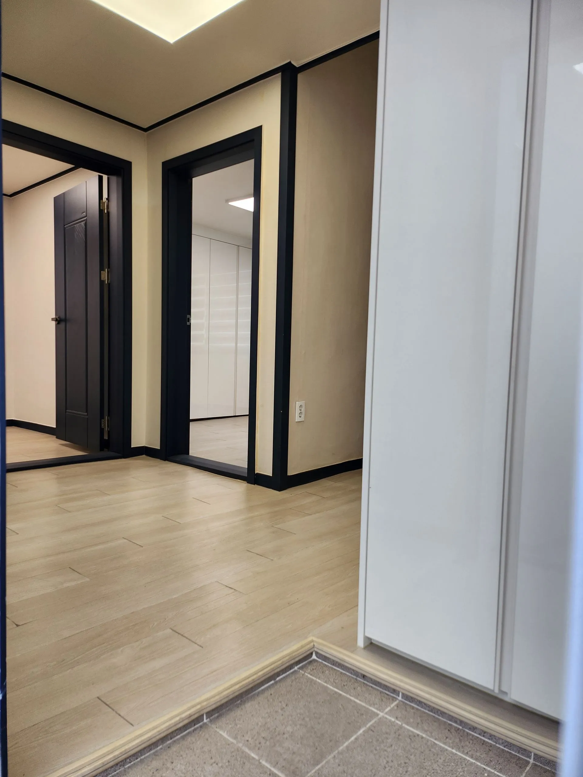Yeoksam-dong Transit-Friendly Two-Bedroom House
