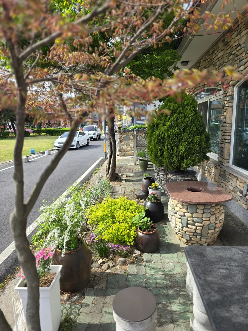 [경북 경주] 공원앞뜰이 있는 투룸 돌집 2층 28