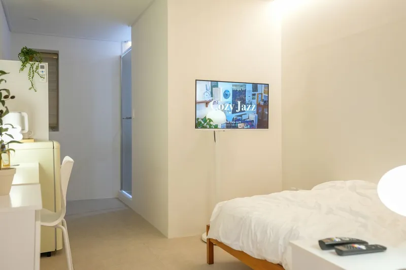 [Jung-gu, Seoul] Newly built, clean apartment near Myeongdong Station, 5-minute walk, station-area, fully furnished 304 13
