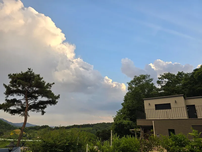 [Yangpyeong] A two-story, modern-style house with a great view 15