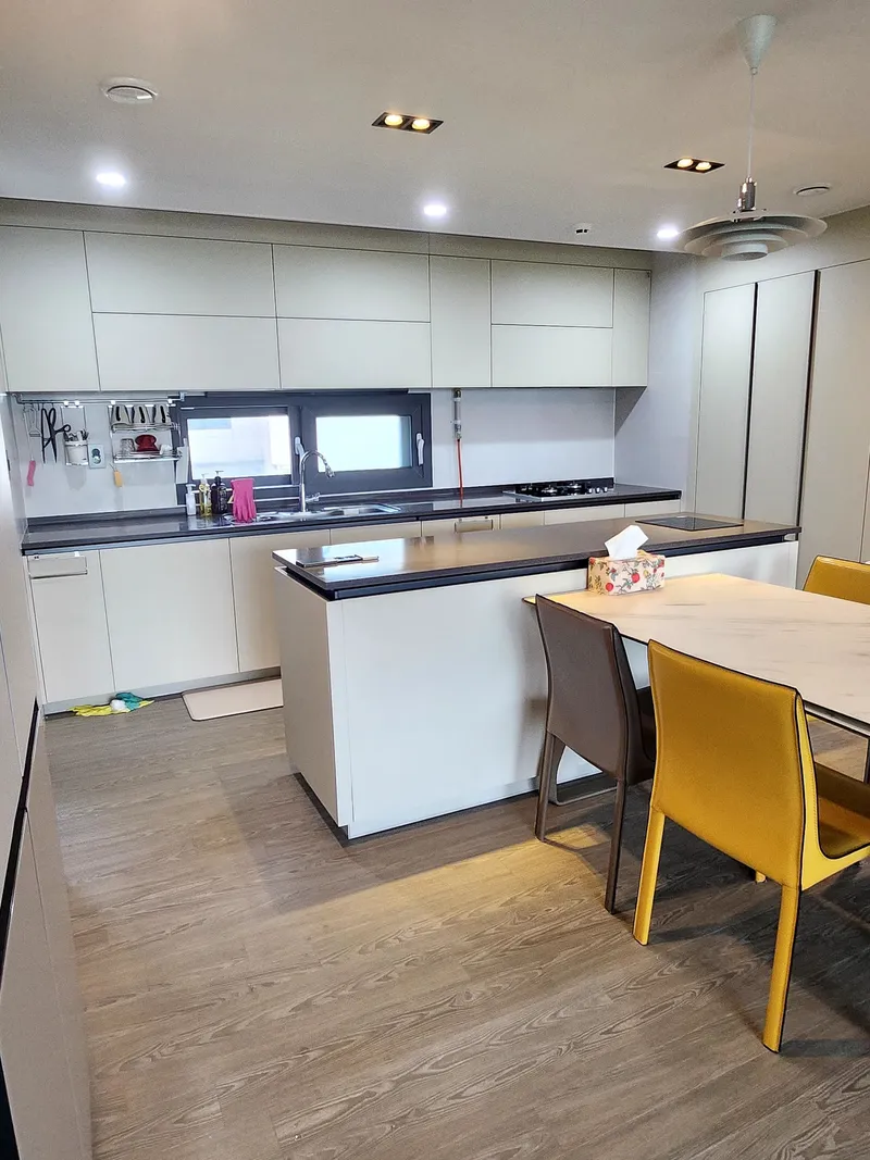 [Ara 1-dong, Jeju] 3 newly built, fully-furnished, stylish apartment with a view of the distant sea and forest area 5