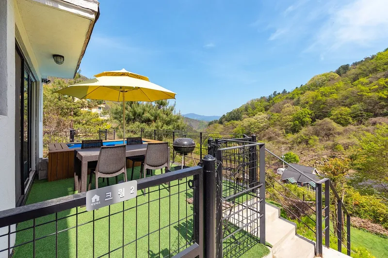 [Gapyeong] Dog-friendly pension with private terrace and private pool #Cream2 11