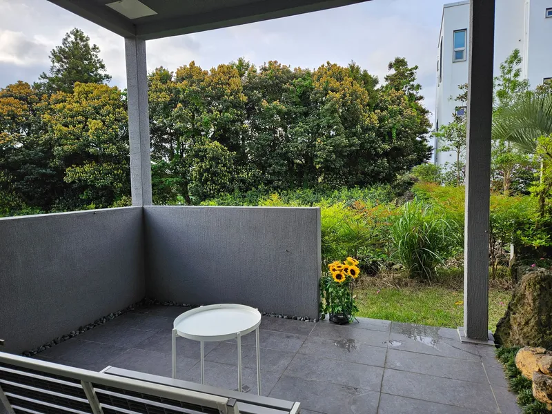 [Seongsan, Seogwipo] Townhouse C with a wide terrace and pretty garden 13