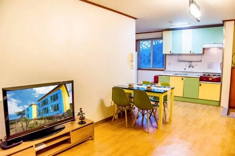 [Jocheon, Jeju] Jeju Island's best value for money, emotional pension with a large garden #MarvinA 2