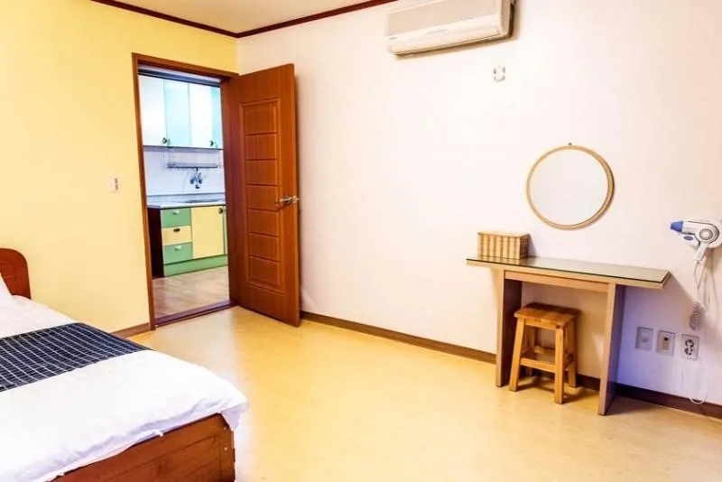 [Jocheon, Jeju] Jeju Island's best value for money, emotional pension with a large garden #MarvinA 5